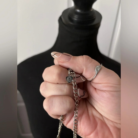 Unbranded | Boho Turquoise/Silver Statement Necklace - Picture 5 of 5